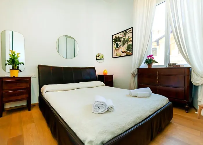 River House Apartment